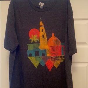 San Diego Zoo Short Sleeve T. XXL. Never worn
